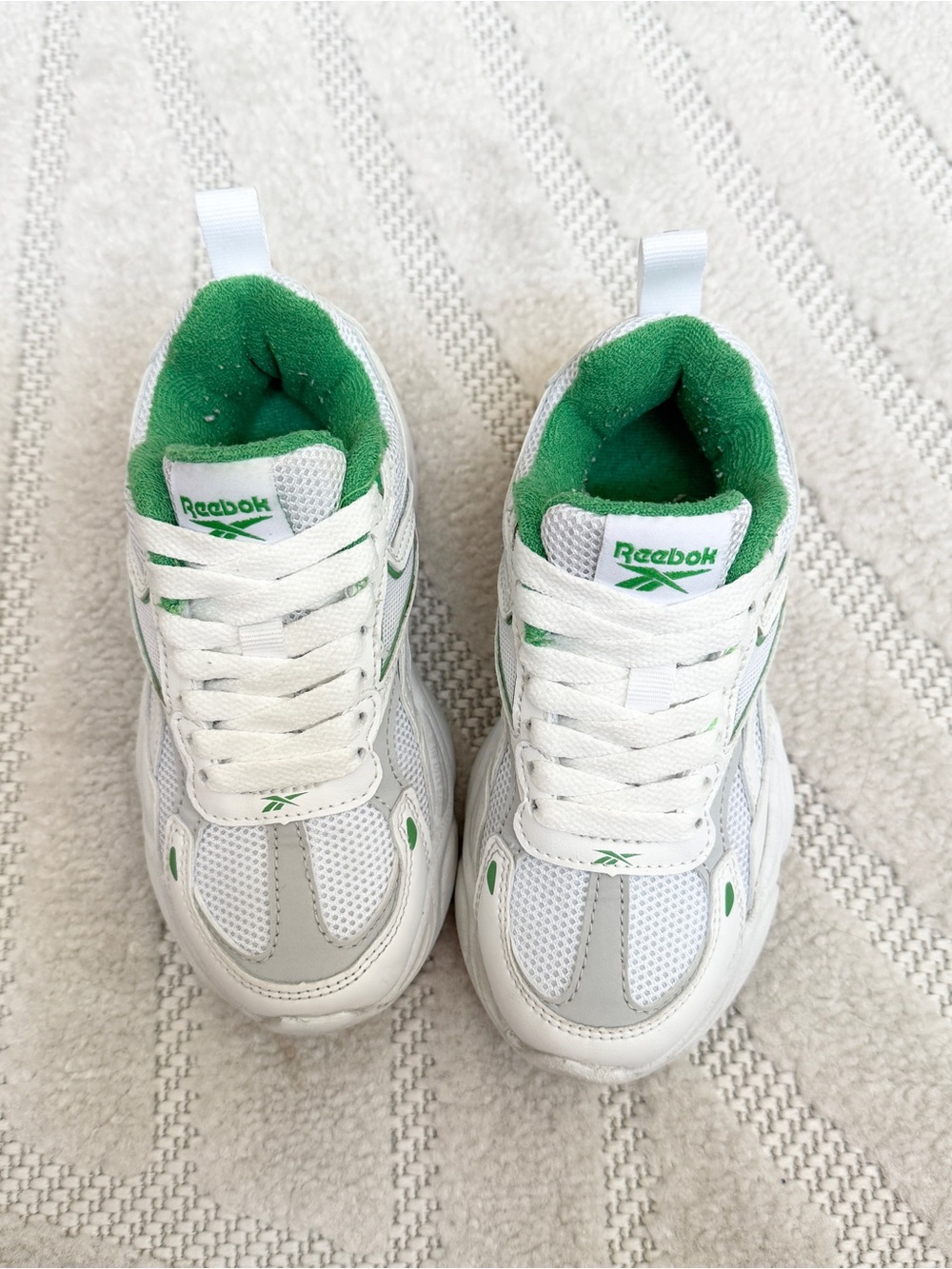 Reebok Kids White Sneakers with Green Accents - Picture 3 of 6